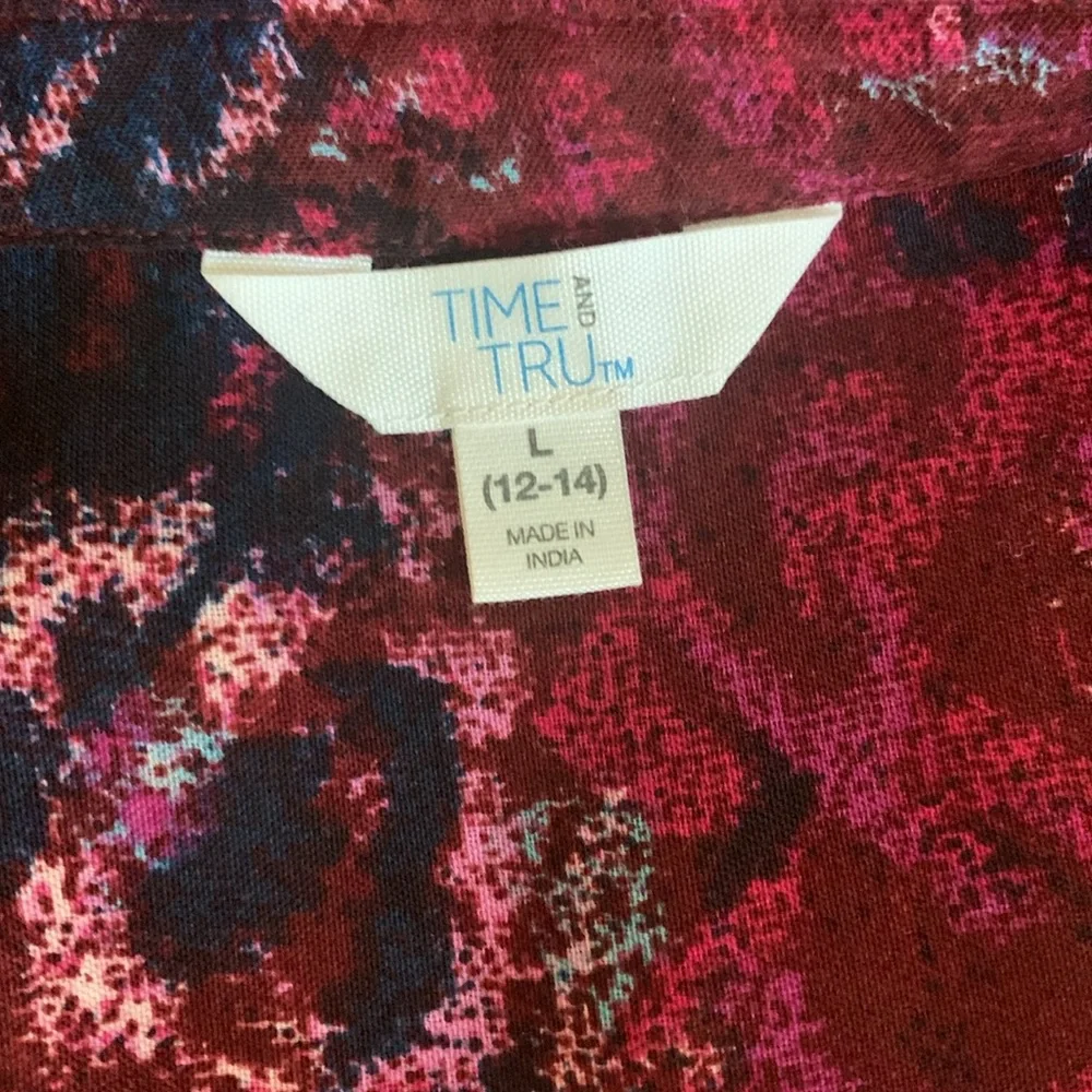 Time & Tru dress - Picture 7 of 9